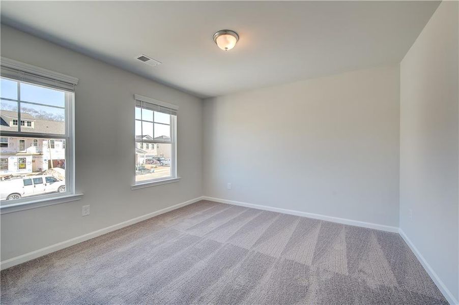 Spacious, unfurnished interior of a new home in Burchwood, Stockbridge (Image 19).