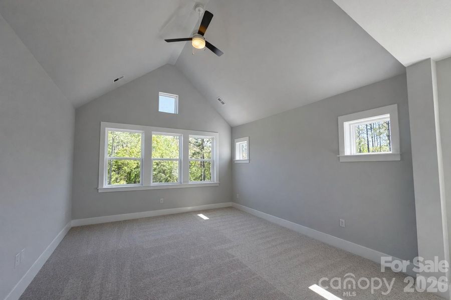 Spacious, unfurnished interior of a new home in Hardy Pond, Rock Hill (Image 16).