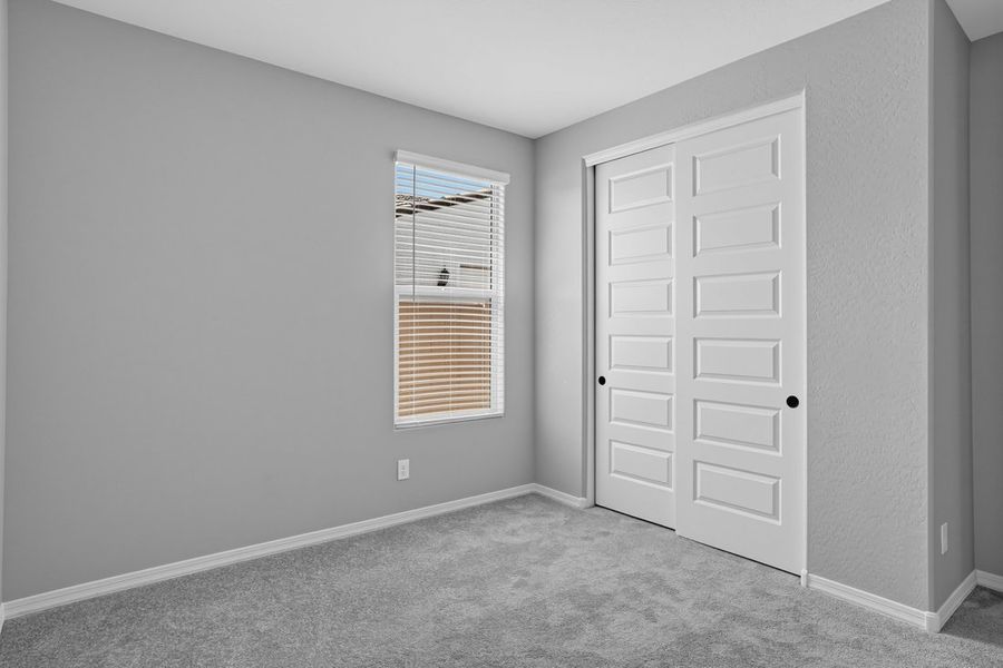 Spacious, unfurnished interior of a new home in Artisan at Asante, Surprise (Image 15).