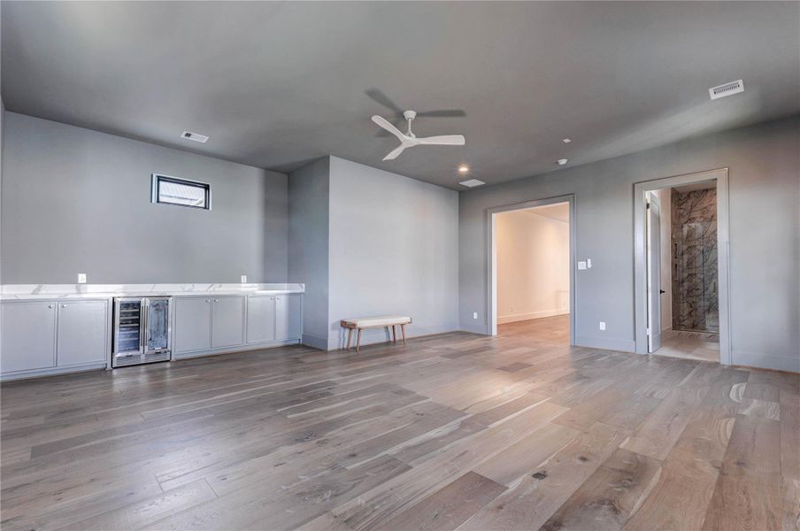 Spacious, unfurnished interior of a new home in , Houston (Image 22).