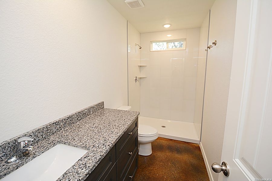 Image 9 of a home in .