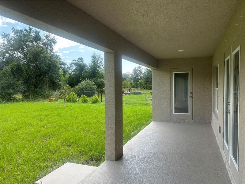 Exterior details and patio area of a home in Deep Creek, Punta Gorda (Image 14).