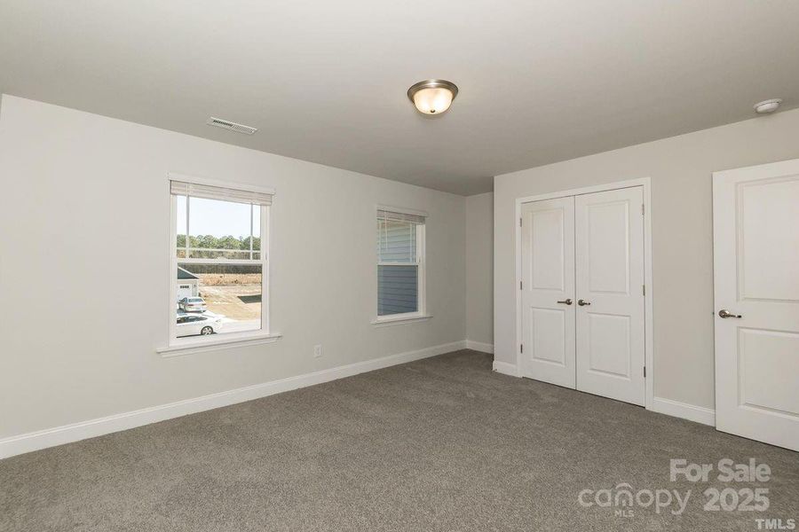 Spacious, unfurnished interior of a new home in Cardiff Glyn, Catawba (Image 11). Spacious, unfurnished interior of a new home in Cardiff Glyn, Catawba (Image 11).