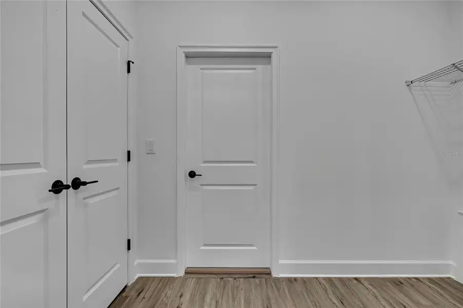 Spacious, unfurnished interior of a new home in , Weeki Wachee (Image 21).