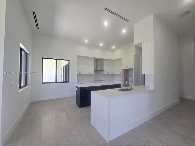 Furnished interior view inside a new home in , Homestead (Image 7).