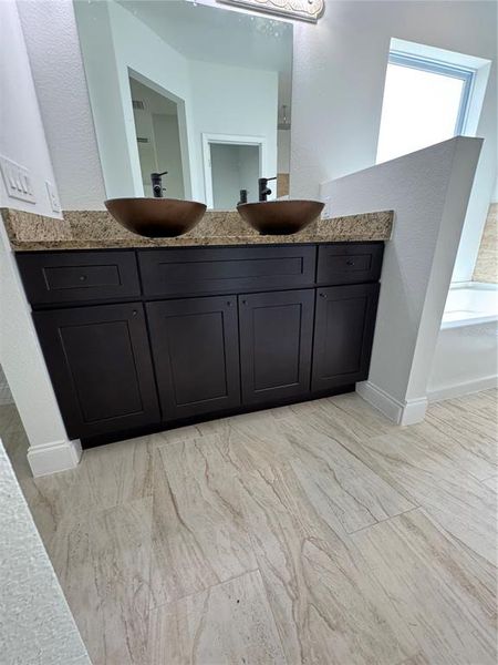 Furnished interior view inside a new home in , Deltona (Image 5).