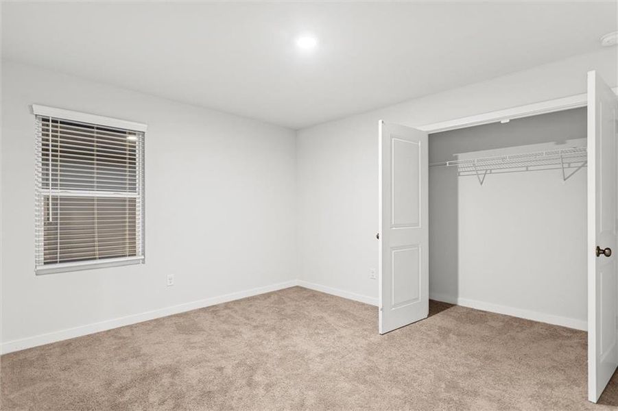 Spacious, unfurnished interior of a new home in , Grayson (Image 39).