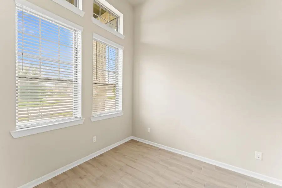 Spacious, unfurnished interior of a new home in The Woodlands Hills, Willis (Image 19). Spacious, unfurnished interior of a new home in The Woodlands Hills, Willis (Image 19).