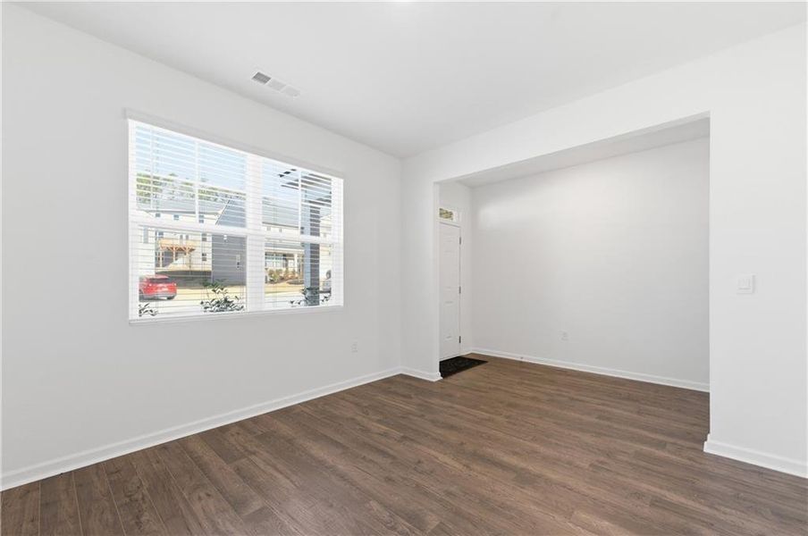 Spacious, unfurnished interior of a new home in Brooks Village, Dacula (Image 26).