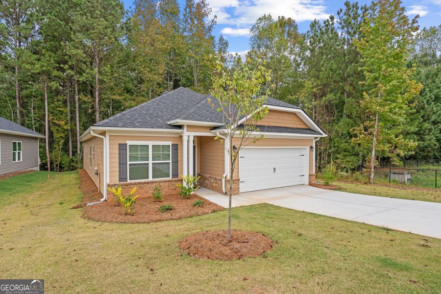 Image 32 of a home in Canterbury Villas.