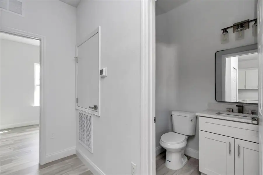 Furnished interior view inside a new home in , Ocala (Image 7).