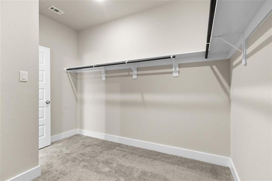 Spacious, unfurnished interior of a new home in Colony at Pinehurst 50s, Pinehurst (Image 21).