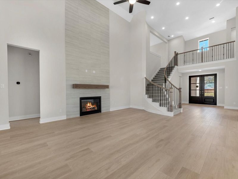 Spacious, unfurnished interior of a new home in Dunham Pointe 60′, Cypress (Image 15).