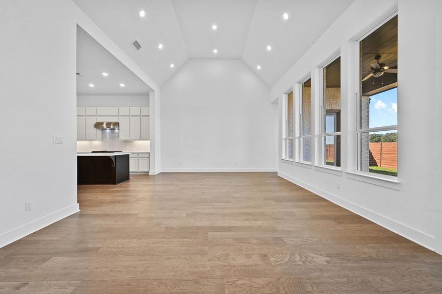 Spacious, unfurnished interior of a new home in Broken Oak, Georgetown (Image 21).