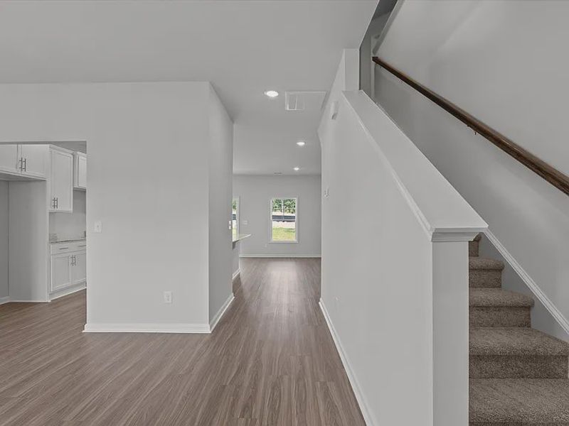 Spacious, unfurnished interior of a new home in Portrait Hills, Aiken (Image 8).