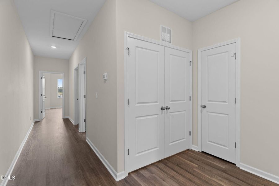 Spacious, unfurnished interior of a new home in The Knoll at White Oak, Garner (Image 11).