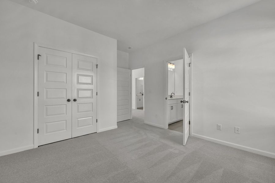 Spacious, unfurnished interior of a new home in Grand Park, Leland (Image 29).