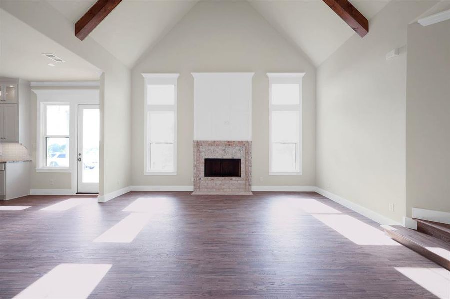 Spacious, unfurnished interior of a new home in , Midlothian (Image 21).