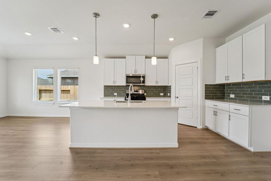 Furnished interior view inside a new home in Southwinds, Baytown (Image 6). Furnished interior view inside a new home in Southwinds, Baytown (Image 6).