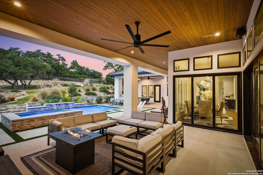 Exterior details and patio area of a home in , San Antonio (Image 4).