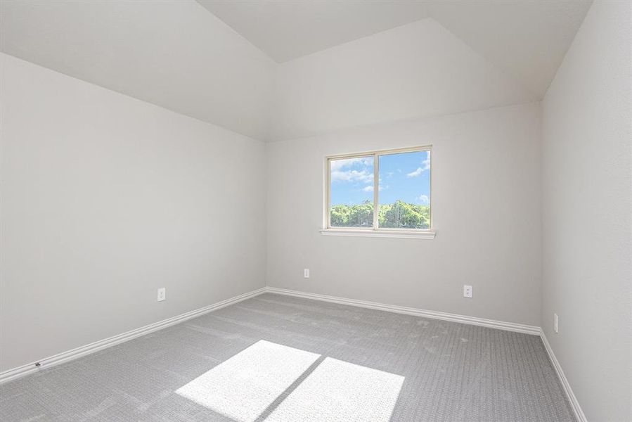 Spacious, unfurnished interior of a new home in , Waxahachie (Image 11).