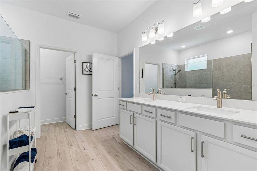 Furnished interior view inside a new home in , Tarpon Springs (Image 16). Furnished interior view inside a new home in , Tarpon Springs (Image 16).
