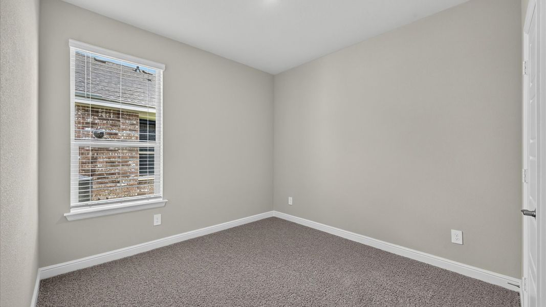 Spacious, unfurnished interior of a new home in Bluestem, Rhome (Image 24).