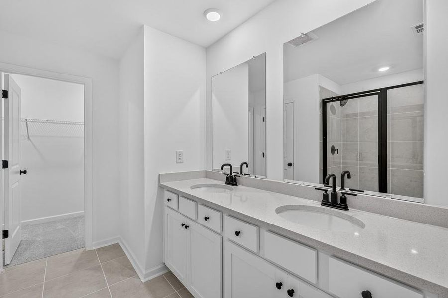 Furnished interior view inside a new home in Rosewood Farm, Lawrenceville (Image 6). Furnished interior view inside a new home in Rosewood Farm, Lawrenceville (Image 6).