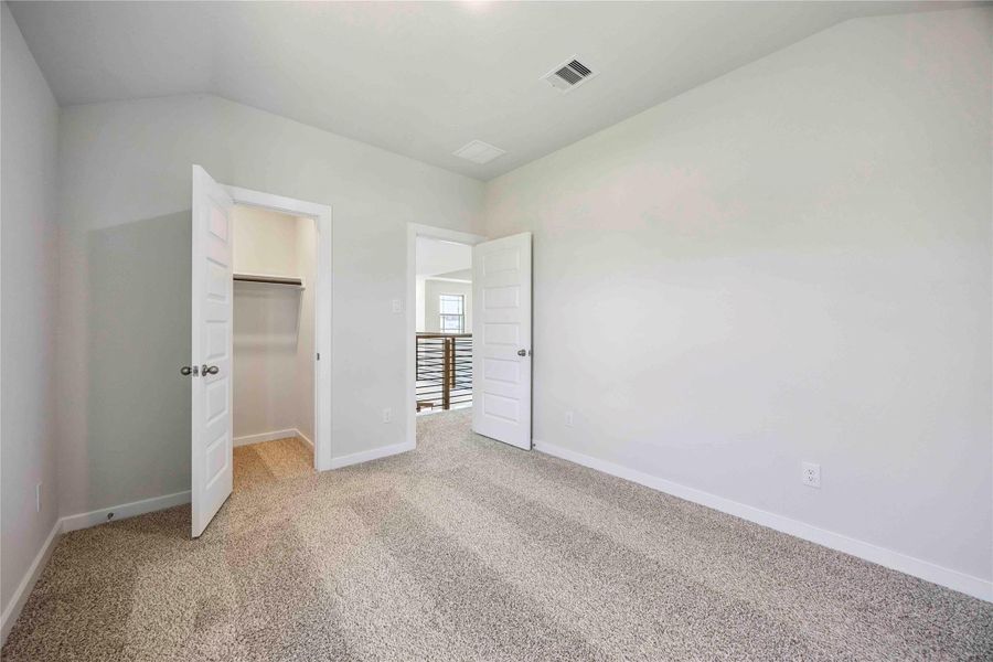 Image 13 of a home in Meadow Park.