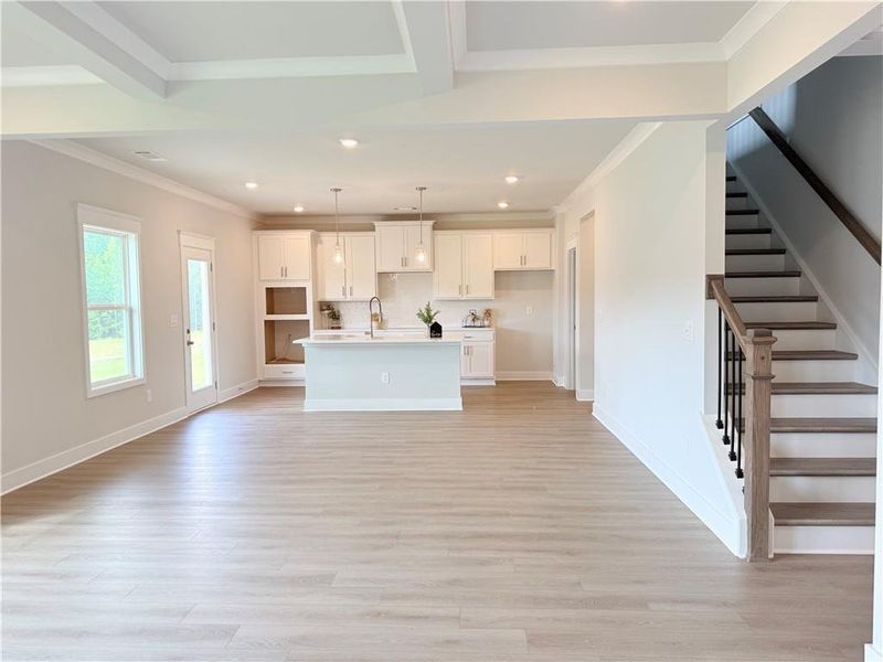 Spacious, unfurnished interior of a new home in Ponderosa Farms Manor, Gainesville (Image 33).