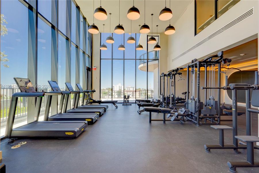 Community amenities in , Miami Beach (Image 20).