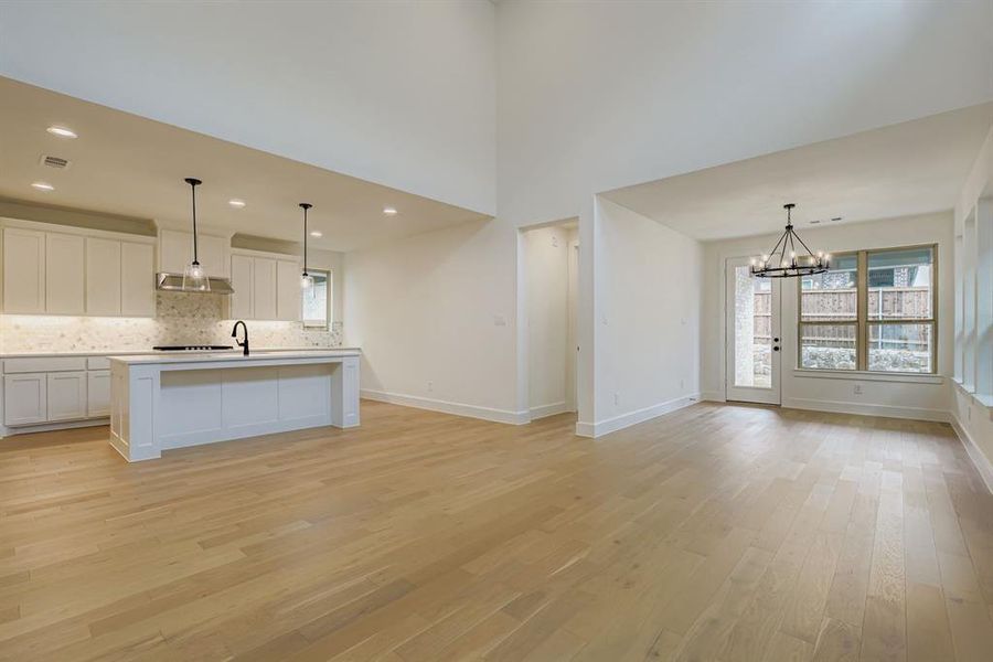 Spacious, unfurnished interior of a new home in Hillstead, Lavon (Image 14).