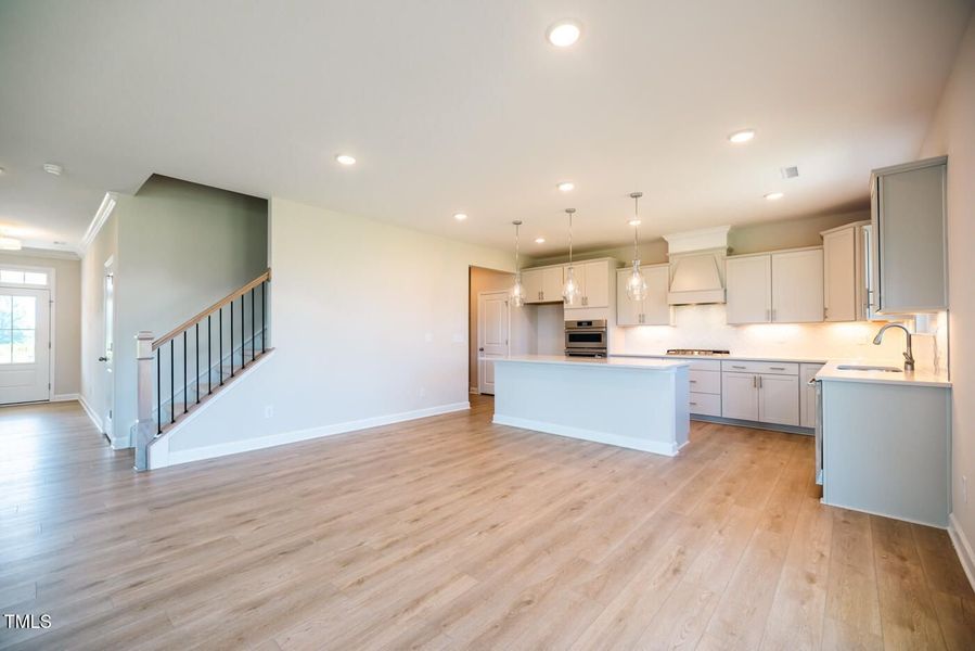 Spacious, unfurnished interior of a new home in Tobacco Road, Angier (Image 98). Spacious, unfurnished interior of a new home in Tobacco Road, Angier (Image 98).