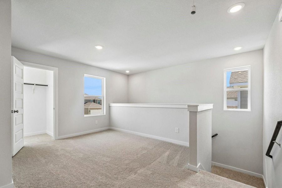 Spacious, unfurnished interior of a new home in Eastwood at Sonterra, Jarrell (Image 26).