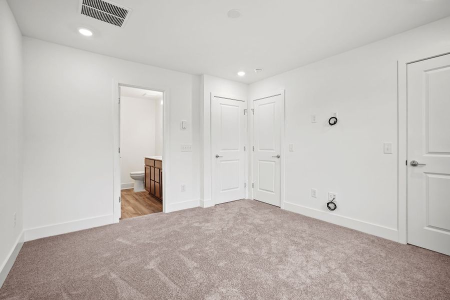 Spacious, unfurnished interior of a new home in West End Heights, Charlotte (Image 24). Spacious, unfurnished interior of a new home in West End Heights, Charlotte (Image 24).