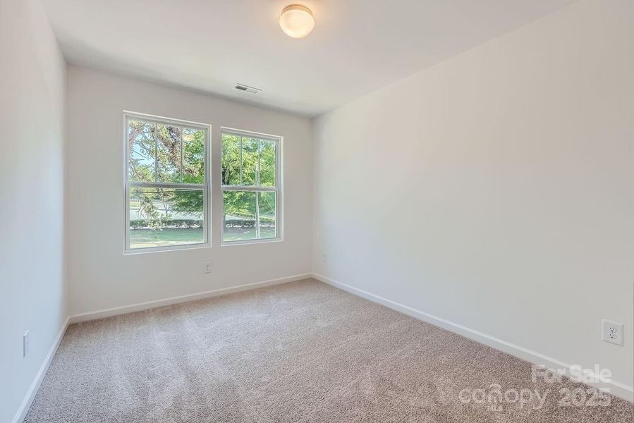 Spacious, unfurnished interior of a new home in Dukes Ridge, Charlotte (Image 30).