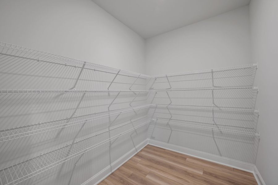 Spacious, unfurnished interior of a new home in Carriage Estates, Lexington (Image 15).