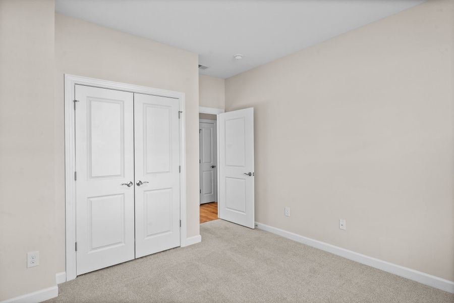Representative unfurnished interior of a home built from the The Sunset Cove by Chesapeake Homes in Bridgewater - Shorehaven Village, Little River (Image 10).