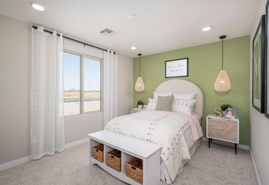Representative furnished interior of a home built from the Grand by Risewell Homes in Bentridge, Buckeye (Image 15).