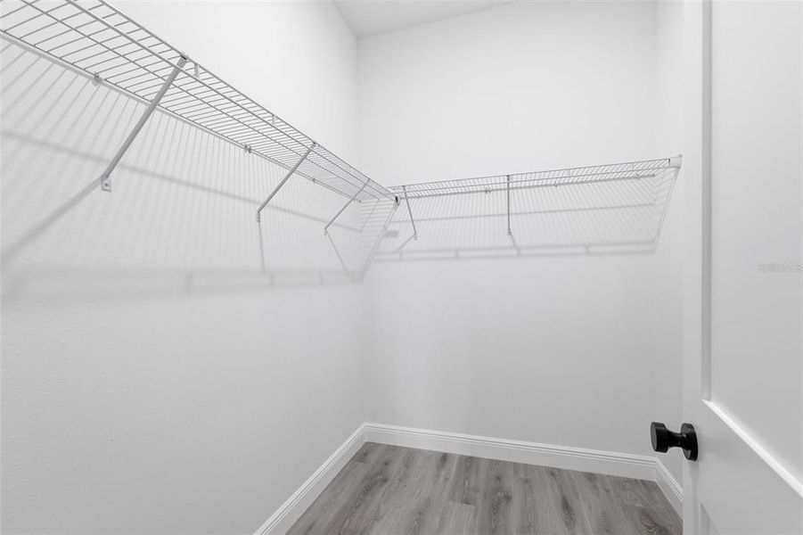 Spacious, unfurnished interior of a new home in , Ocala (Image 30).