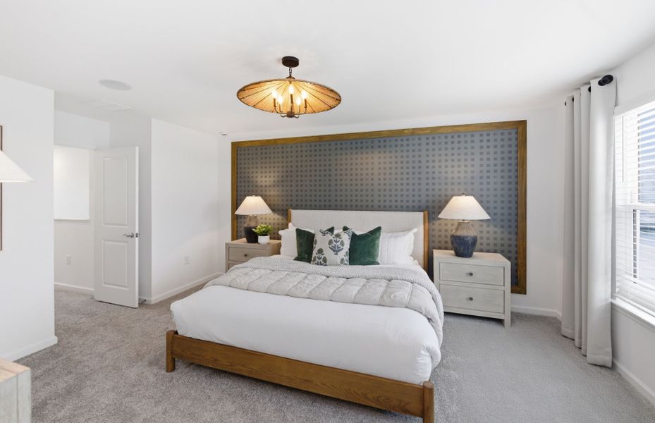 Representative furnished interior of a home built from the Mill Run by Pulte Homes in Reagan Landing, Bradenton (Image 9).