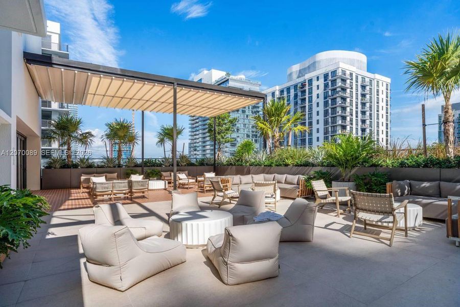 Condo located in Florida City, FL showcasing its design and architecture (Image 2). Condo located in Florida City, FL showcasing its design and architecture (Image 2).