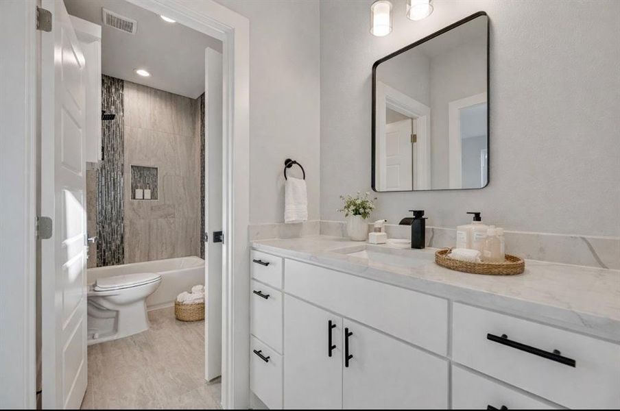 Furnished interior view inside a new home in , Dallas (Image 9). Furnished interior view inside a new home in , Dallas (Image 9).