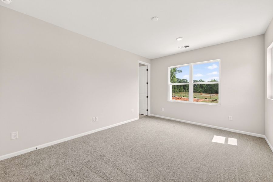 Spacious, unfurnished interior of a new home in Amplitude, Charlotte (Image 28).