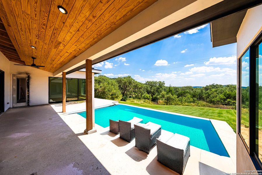 Furnished interior view inside a new home in , San Antonio (Image 41). Furnished interior view inside a new home in , San Antonio (Image 41).