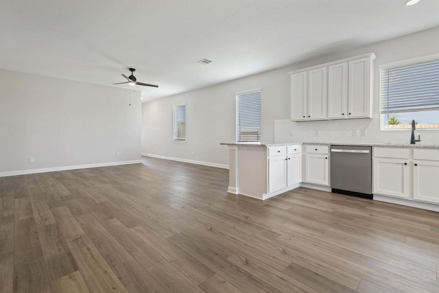 Spacious, unfurnished interior of a new home in Emberly, Beasley (Image 10).