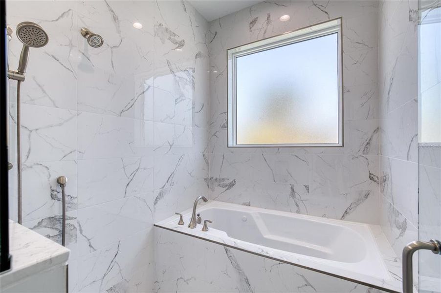 Furnished interior view inside a new home in , Daytona Beach (Image 56).