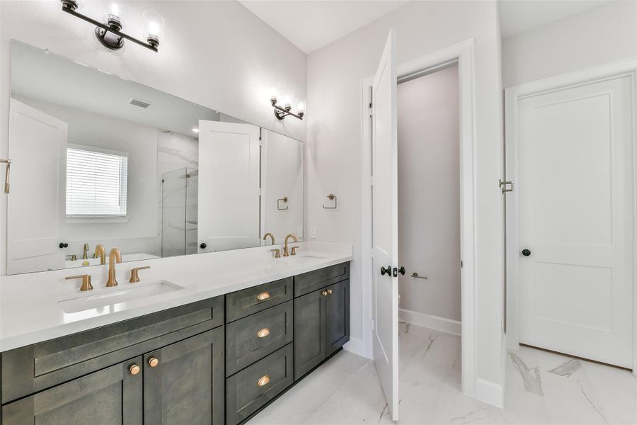 Furnished interior view inside a new home in Pearland Old Townsite, Pearland (Image 9).