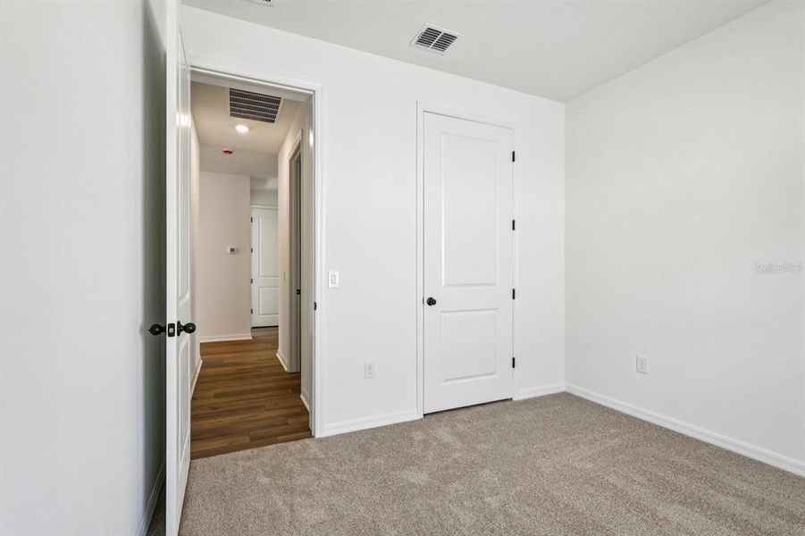 Spacious, unfurnished interior of a new home in Hawks Run, Kissimmee (Image 10). Spacious, unfurnished interior of a new home in Hawks Run, Kissimmee (Image 10).