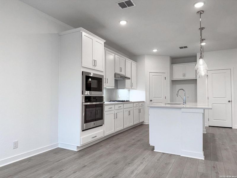 Furnished interior view inside a new home in Cordova Trails, Seguin (Image 7).